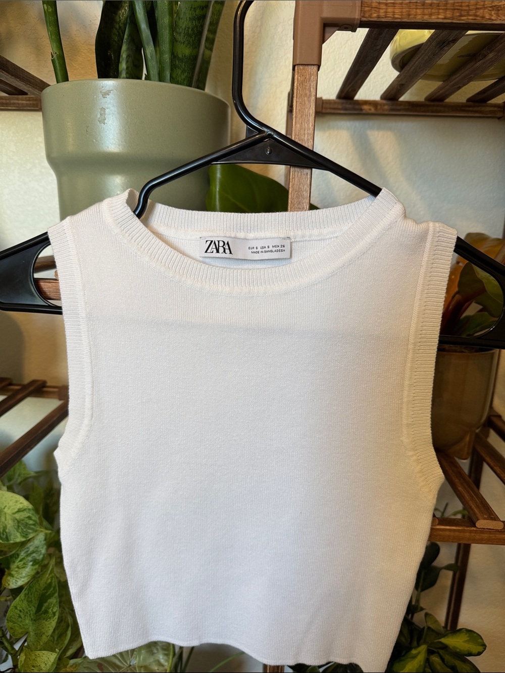 ZARA White Knit Sleeveless Crop Top